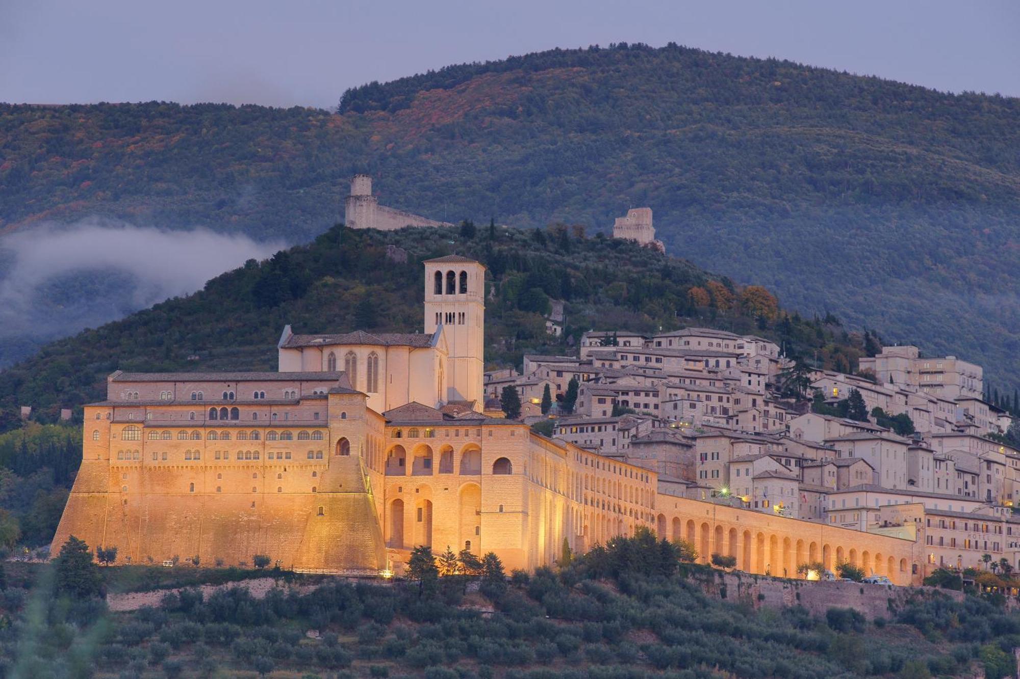 Albergo La Rocca Assisi Exterior foto